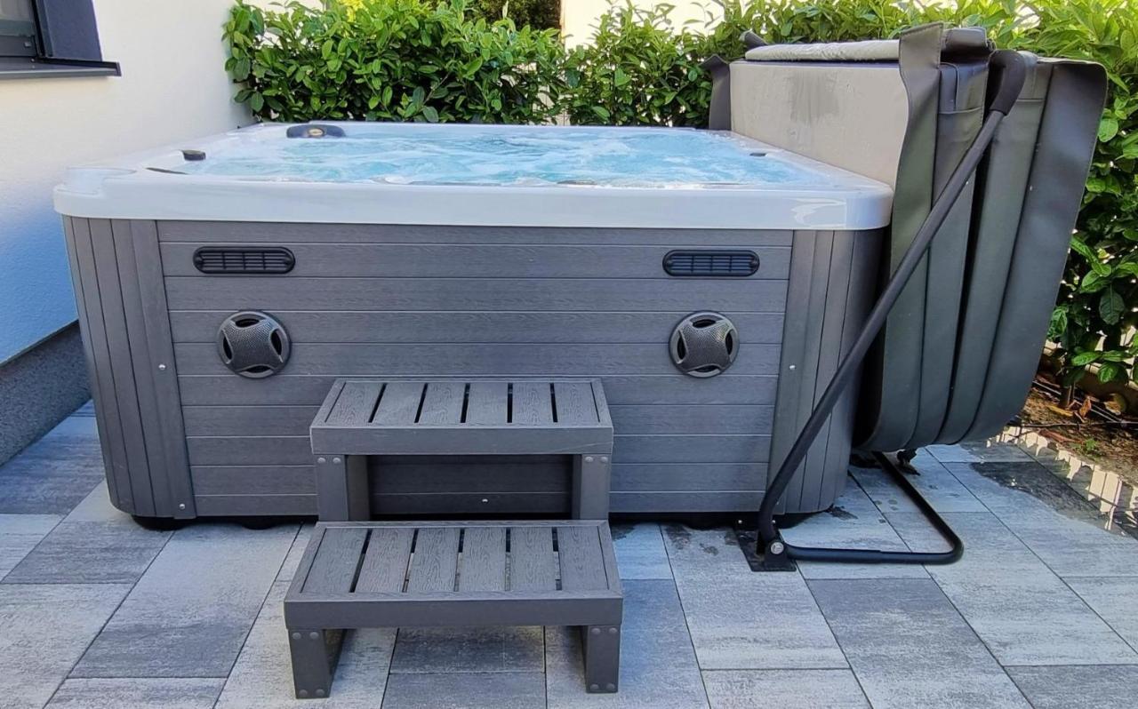 Bartol Luxury Apartments Krk Croatia, With Own Hot Tub - Whirlpool Крк Экстерьер фото